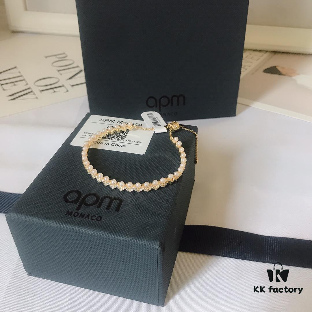 692fed3899f2d84055c8d01f APM Monaco Wave Pearl Bracelet, Stylish and Trendy Unisex Design, Perfect Gift for Girlfriend or Loved One