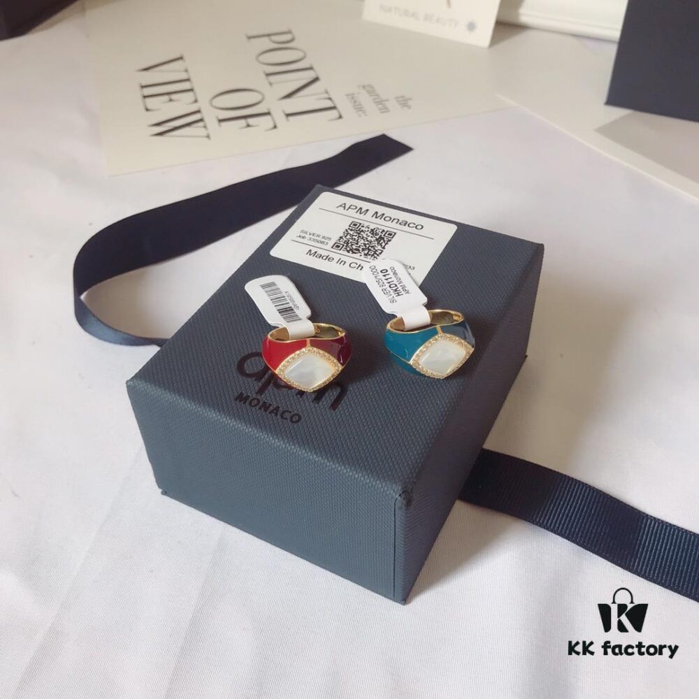 692fed5099f2d84055c8d04b APM Monaco White Shell Ring, Fashionable Vintage Style, Trendy and Versatile Design, Perfect Gift Choice