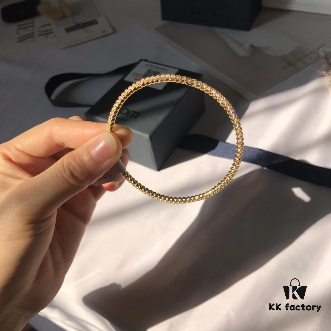692fed5599f2d84055c8d055 Original New Launch 💗 APM Monaco Twisted Rope Diamond-Paved Bracelet, Stylish and Trendy, Versatile and Fresh Design
