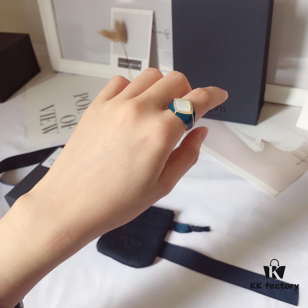 692fed5599f2d84055c8d056 APM Monaco White Shell Ring, Fashionable Vintage Style, Trendy and Versatile Design, Perfect Gift Choice