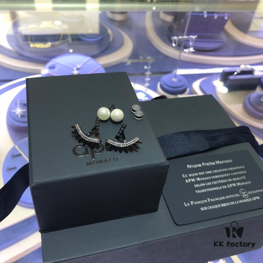 692fedef99f2d84055c8d182 APM Monaco Crystal-Encrusted Zigzag Eyelash Stud Earrings with Freshwater Pearl, Detachable Two-Way Design