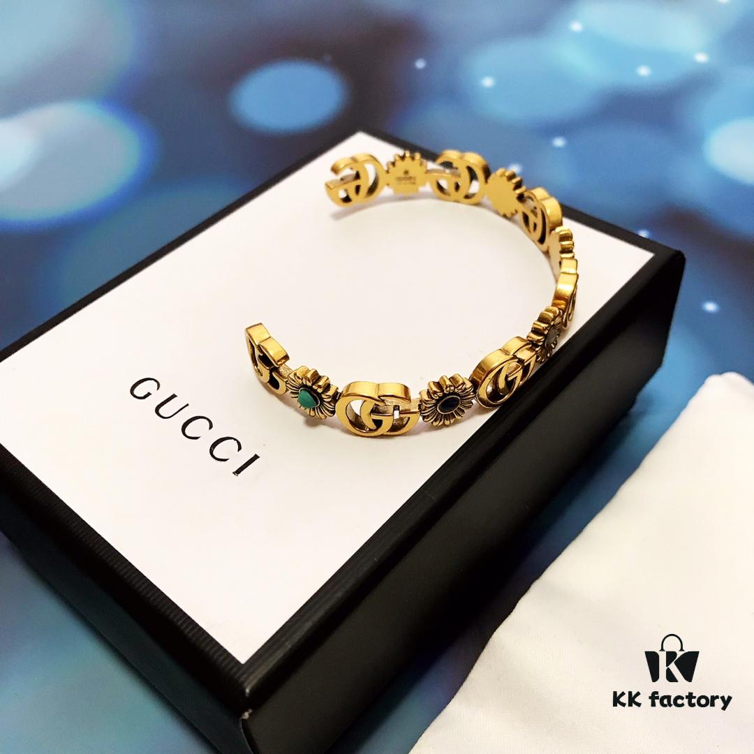692fee4599f2d84055c8d217 Gucci Fashion GG Statement Earrings, One Size