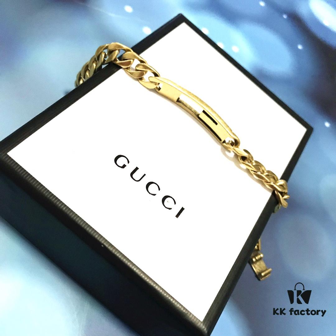 692fee4899f2d84055c8d21b Gucci GG Fashion Bracelet