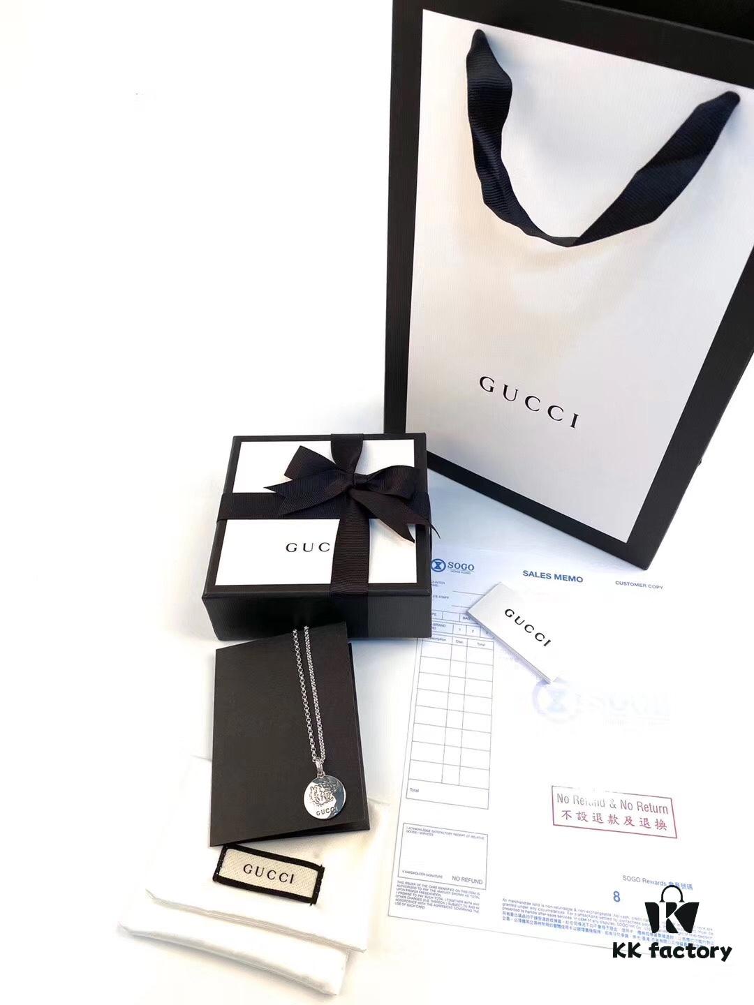 692fee9399f2d84055c8d2ad Sterling Silver Material 👐🏻 😇 Gucci Autumn-Winter Collection 'Blind for Love' Floral and Bird Series Accessory