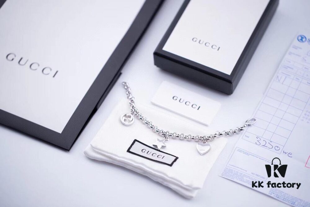 692fee9599f2d84055c8d2b3 Gucci Bracelet