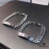 692feea199f2d84055c8d2c7 Gucci Skull Couple Bracelet, Cabinet-Synchronized Material, 925 Sterling Silver with Exquisite Clasp Detail, Nearly Perfect Condition