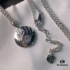 692feef599f2d84055c8d34e Gucci Loyalty Tiger Head Necklace with Double-Sided Pattern