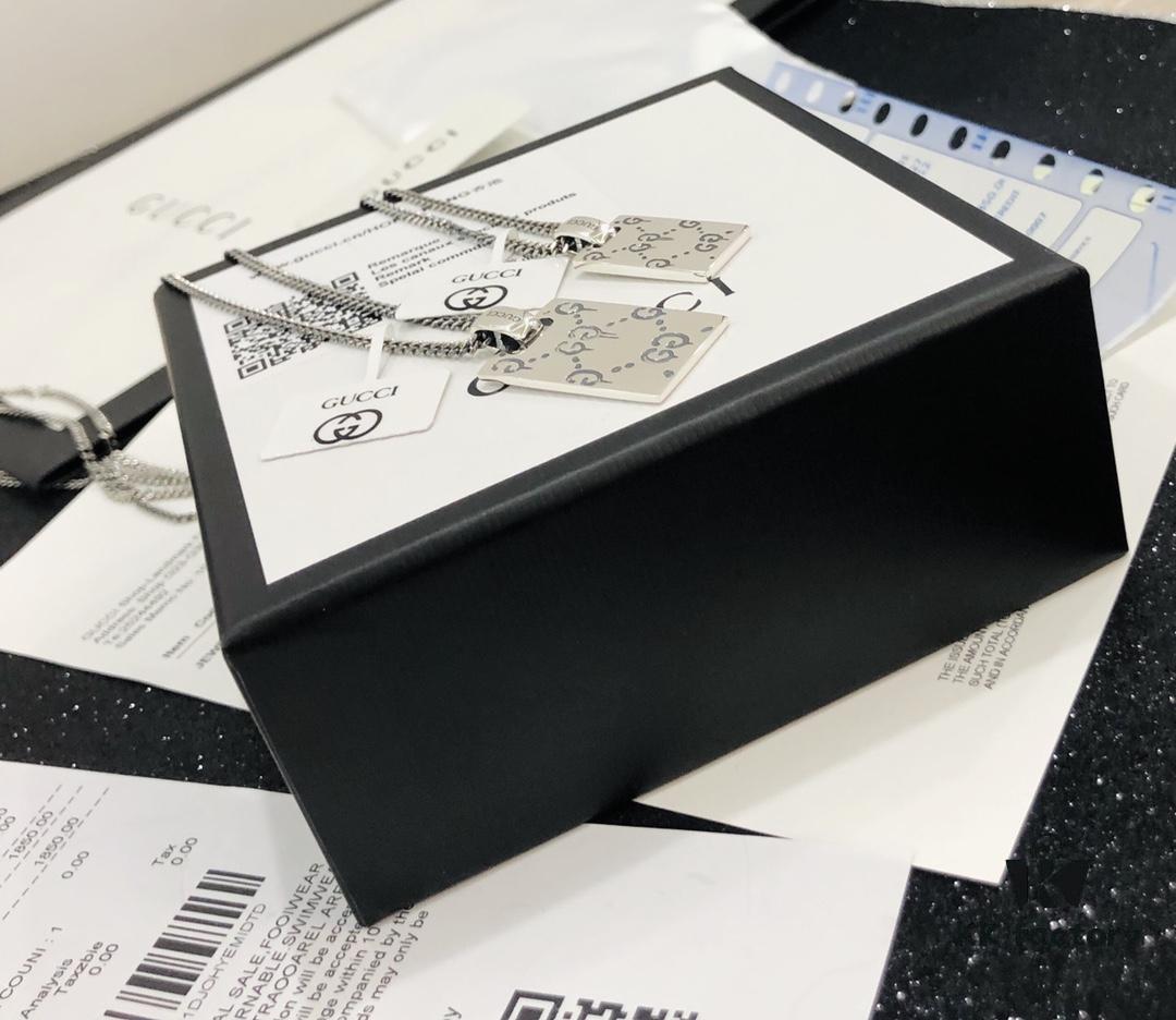 692fef1799f2d84055c8d38a Gucci Official Photos Replica One-to-One Sticker, Labels, Receipt Included, Gucci Ghost Skull Necklace, Double G Texture Pendant, Artistic Design, 65cm Chain Length, Must-Have for Fashion Enthusiasts