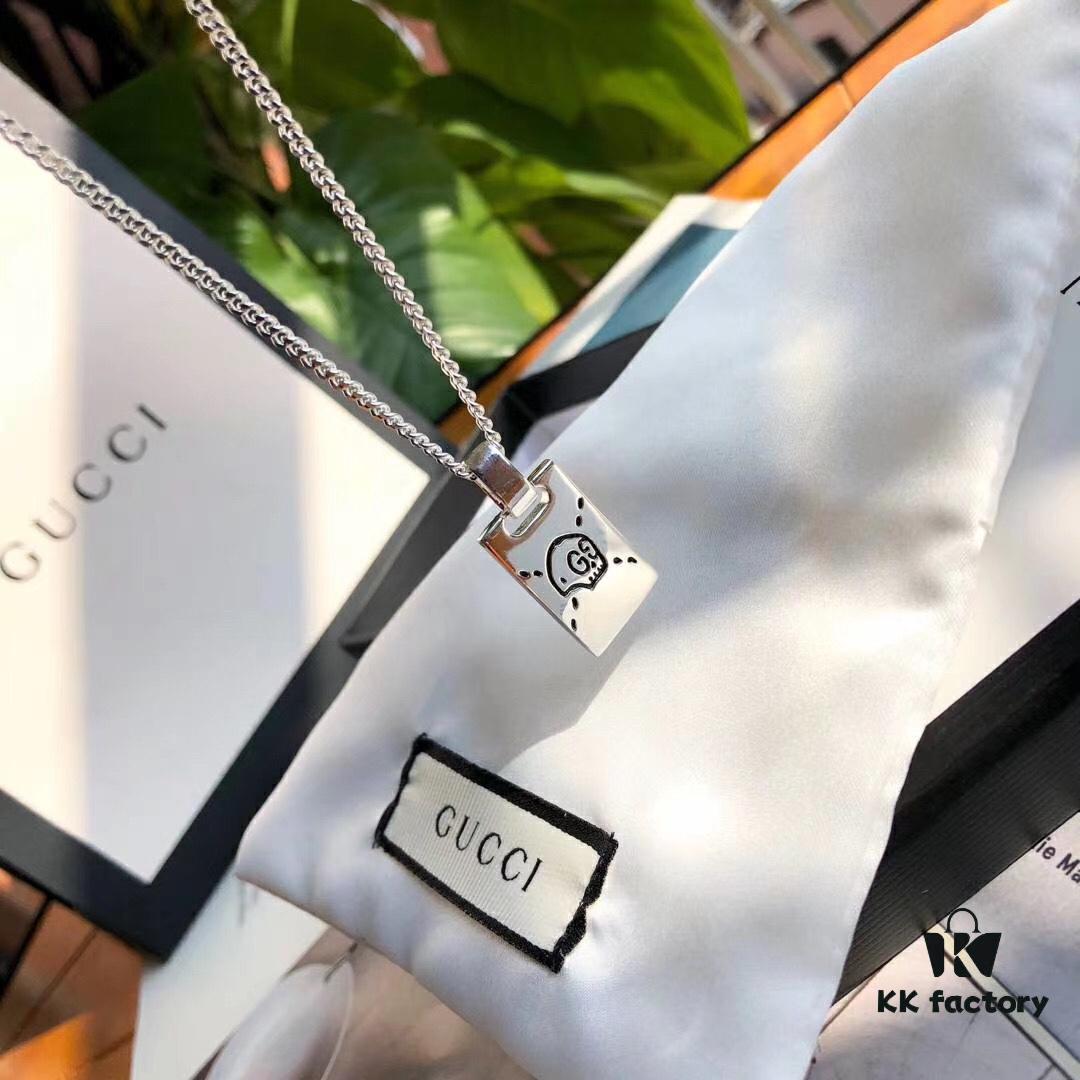 692fef1d99f2d84055c8d39a Gucci Double G Skull Necklace