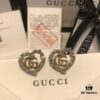 GUCCI Diamond-Circled Double G Stud Earrings