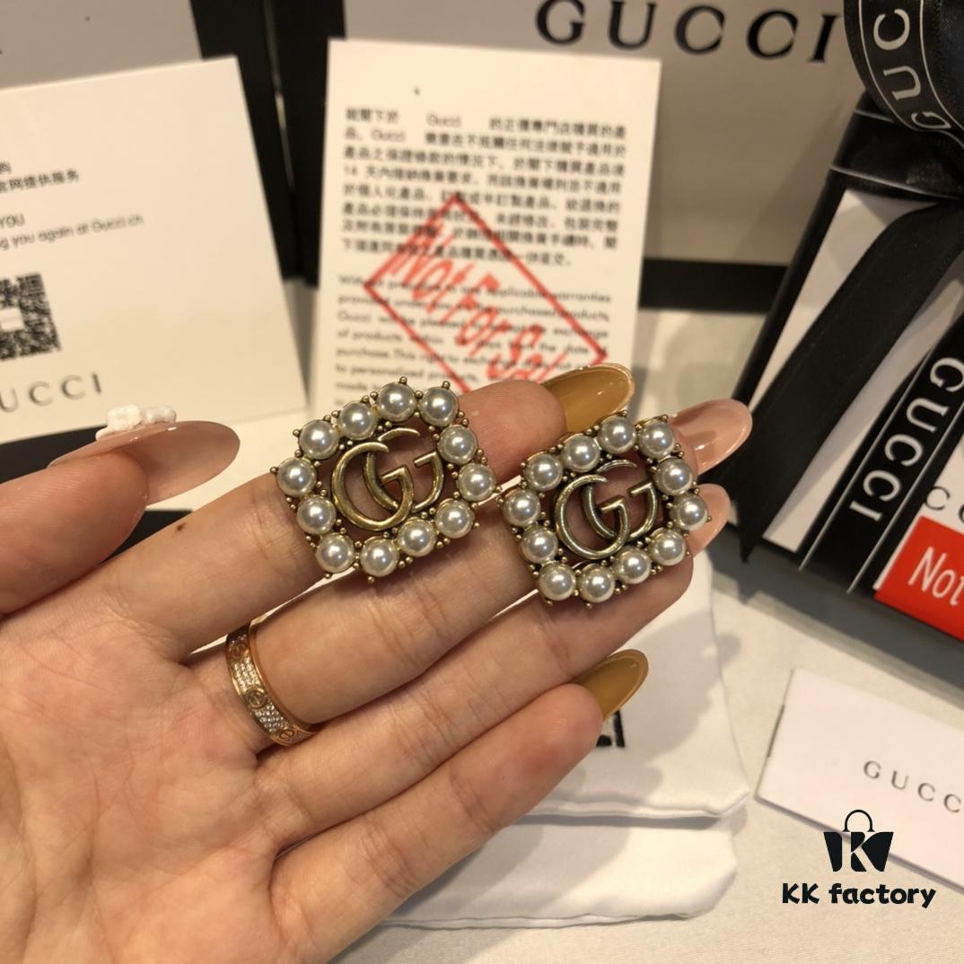 692fef5999f2d84055c8d3f5 GUCCI Pearl Double G Stud Earrings