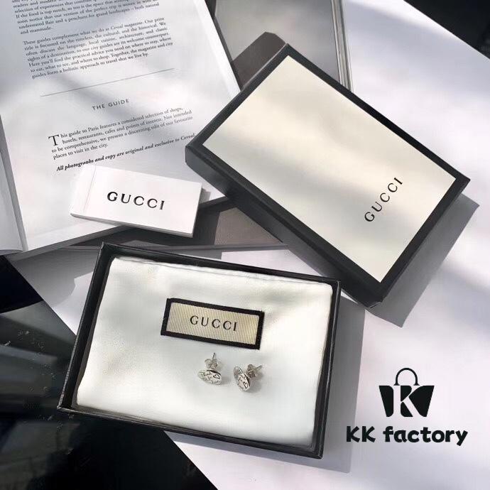 Exclusive Launch! Now Available! Authentic Custom Gucci Blind For Love Pure Silver Earrings, Heart-shaped Silver Studs Engraved with Iconic Gucci Motifs Including Eyes, Hearts, and the Phrase 'Blind For Love', Unisex Design Perfect for Couples, Comes with Full Packaging, Ideal as a Gift or for Personal Use!