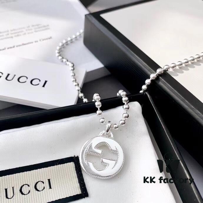 692fef8499f2d84055c8d451 Gucci Classic Bestselling Interlocking G Necklace