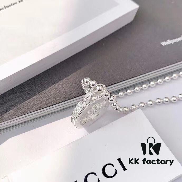 692fef8799f2d84055c8d459 Gucci Classic Bestselling Interlocking G Necklace