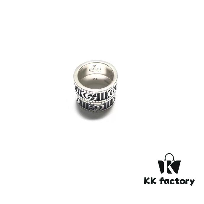 Gucci 3D Double G Carved Striped Pattern Ring
