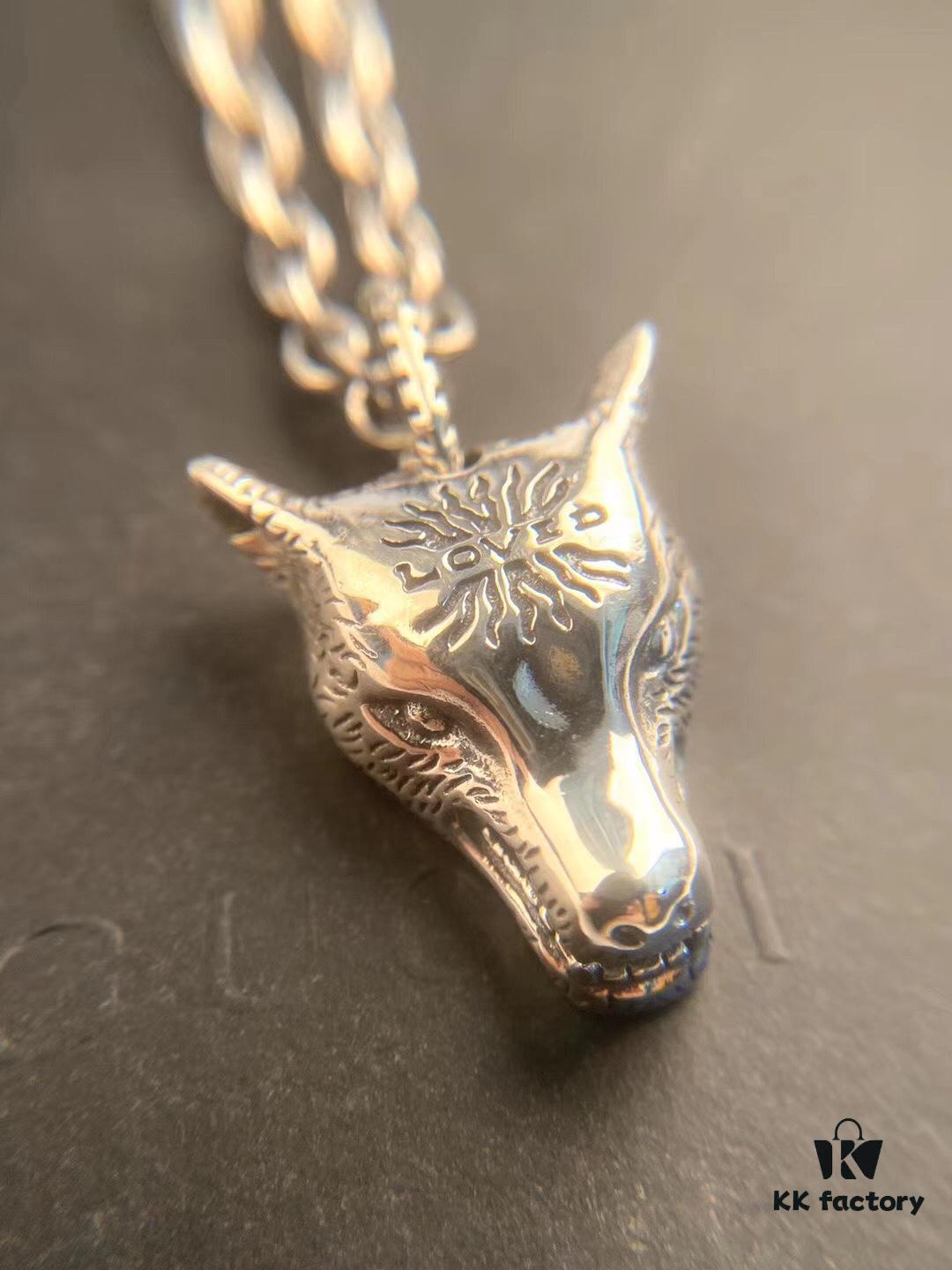 Gucci Wolf Head Silver Necklace, Vintage Style, Hand-Carved Siberian Tiger Design