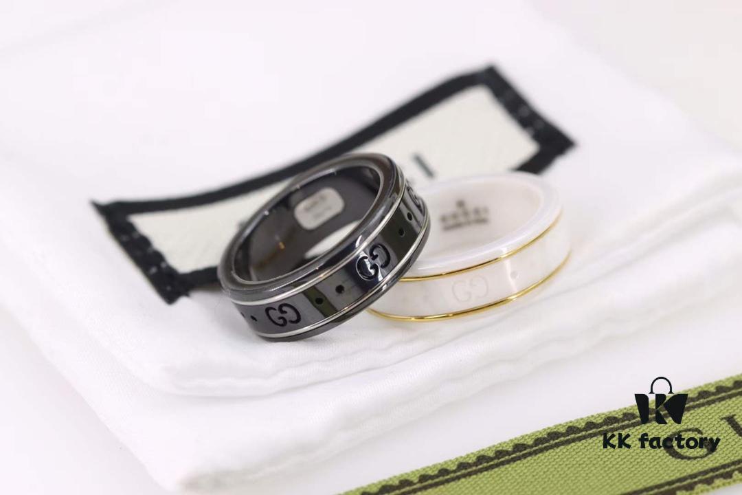 692fefe499f2d84055c8d500 Gucci Icon Series Black and White Ceramic Couple's Ring with Gold Trim