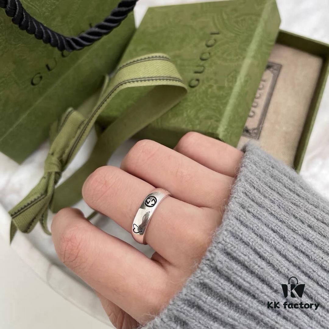 692ff02e99f2d84055c8d58f Faithfully Replicated! Exquisitely Crafted! Gucci Sterling Silver Fearless Love Floral and Bird Couple Ring Wearing Effect