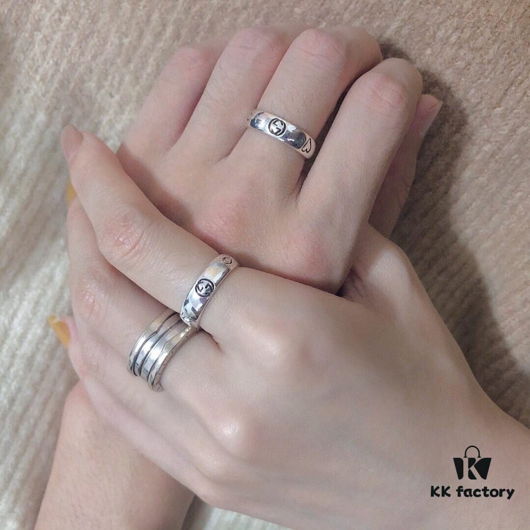 692ff03299f2d84055c8d593 Faithfully Replicated! Exquisitely Crafted! Gucci Sterling Silver Fearless Love Floral and Bird Couple Ring Wearing Effect