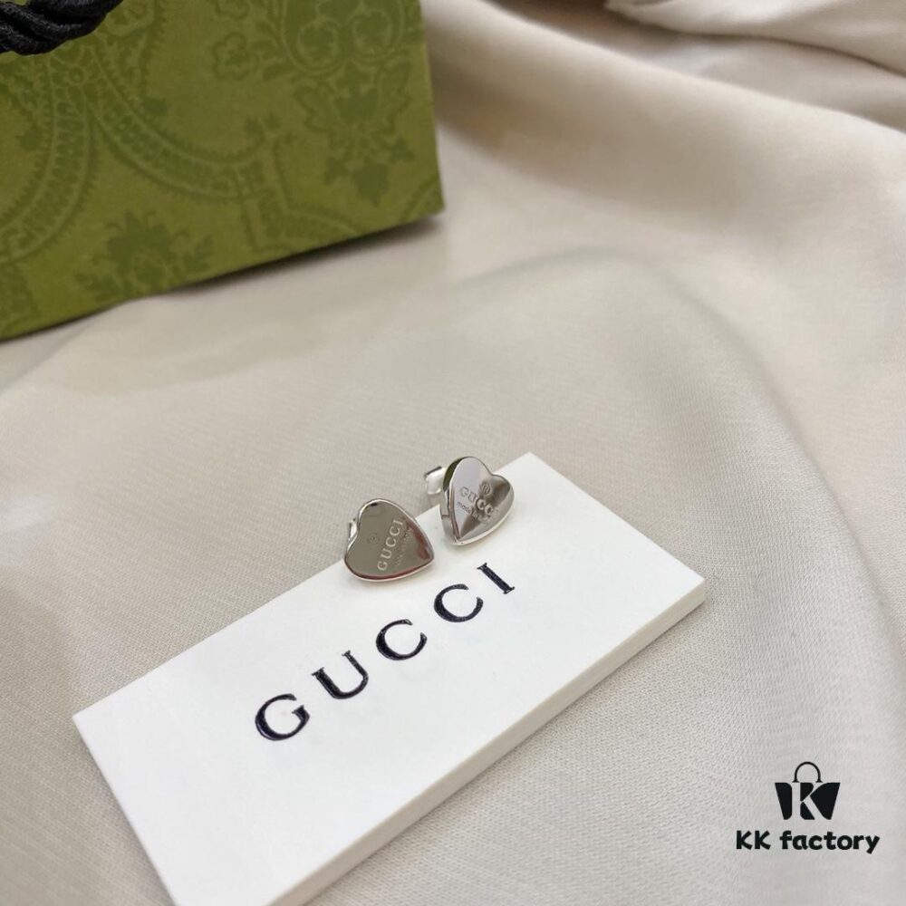 692ff06799f2d84055c8d5f9 Gucci Logo 925 Sterling Silver Heart Stud Earrings