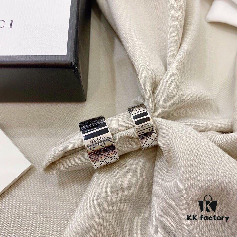 692ff09699f2d84055c8d65a Gucci 925 Sterling Silver Black Diamond Quilted Couple's Ring