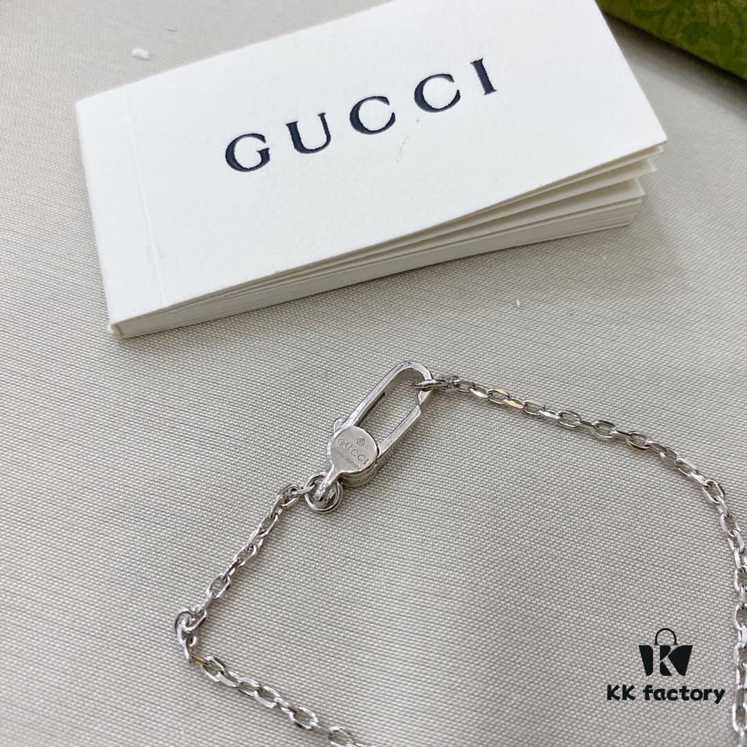 Gucci 925 Sterling Silver Heart Pendant Bracelet