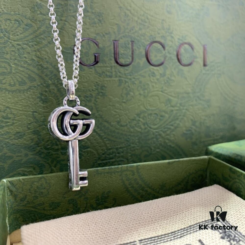 Winter Essential — Gucci Key Necklace, Silver Pendant for Sweaters