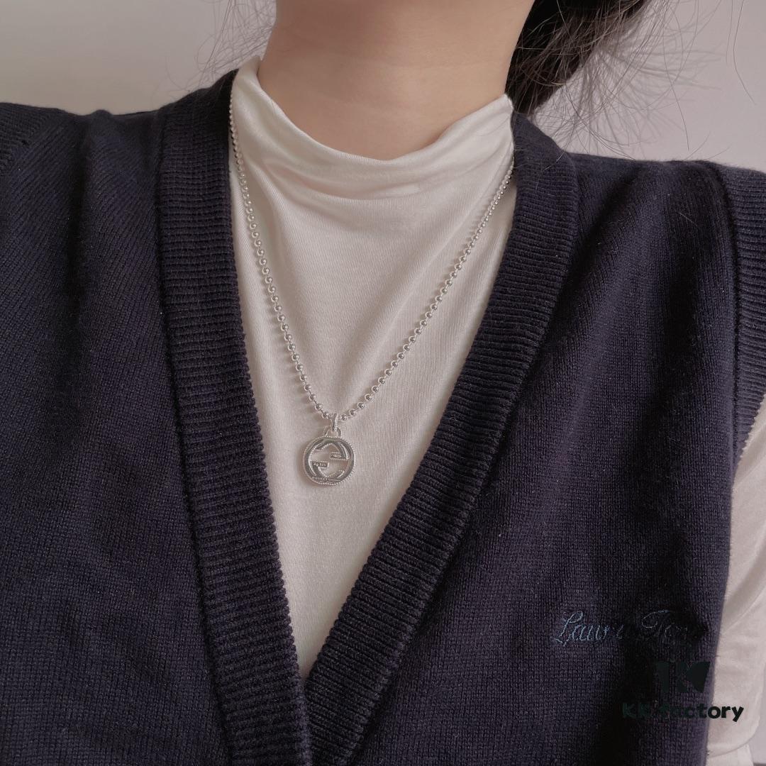 692ff14d99f2d84055c8d793 Essential for Autumn and Winter — Gucci-style Necklace, Dual-Wear Silver Pendant