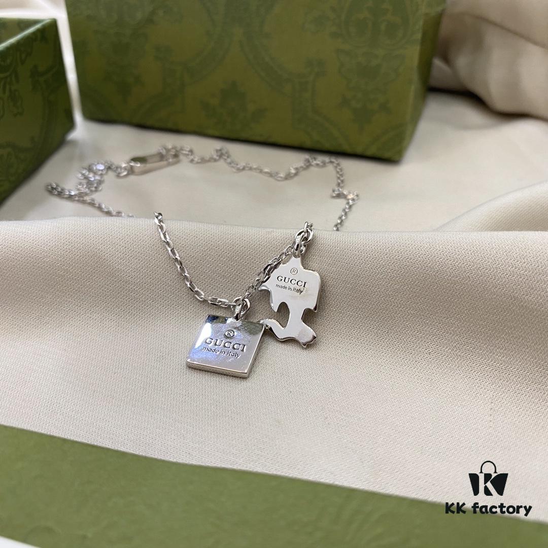Gucci Dolphin Pendant Necklace in 925 Sterling Silver