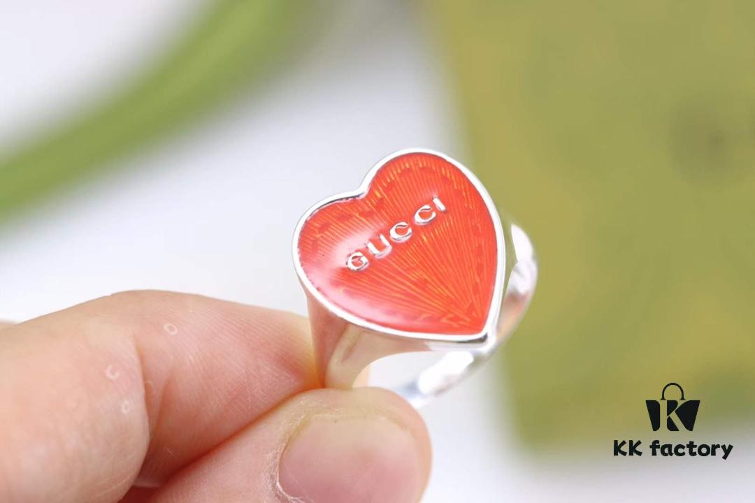 Gucci Enamel Letter Heart Fashion Ring
