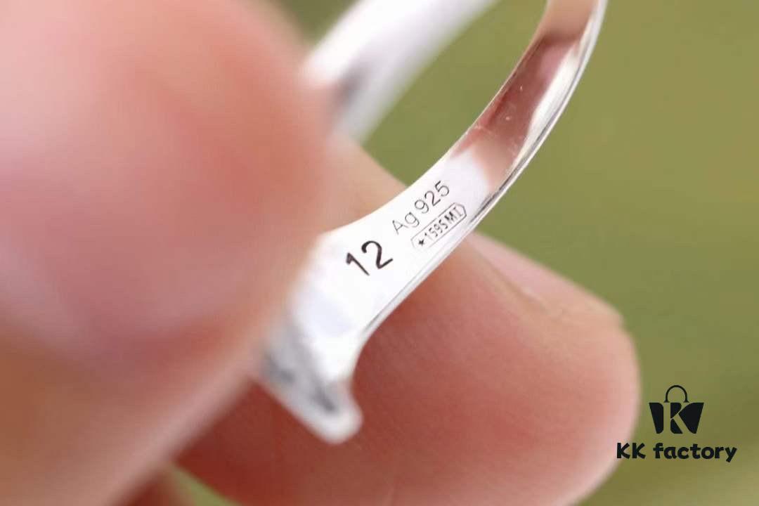 692ff19799f2d84055c8d80f Gucci Interlocking Double G Enamel Heart Fashion Ring