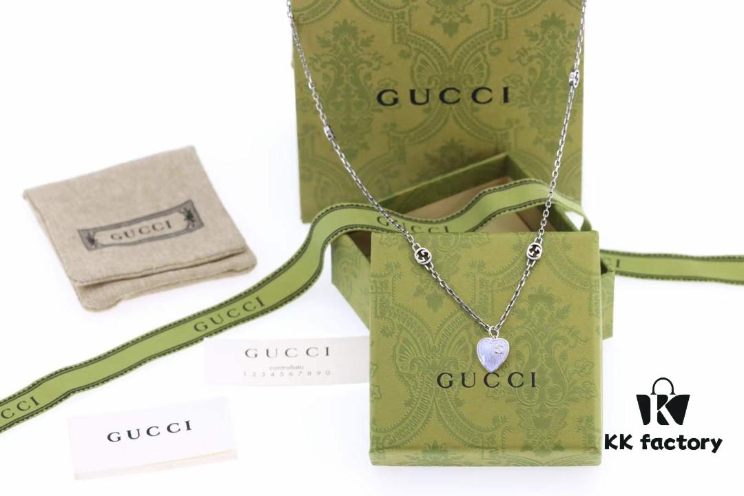 692ff19d99f2d84055c8d820 New Arrival💗 Gucci Interlocking Double G Blue Enamel Heart Necklace