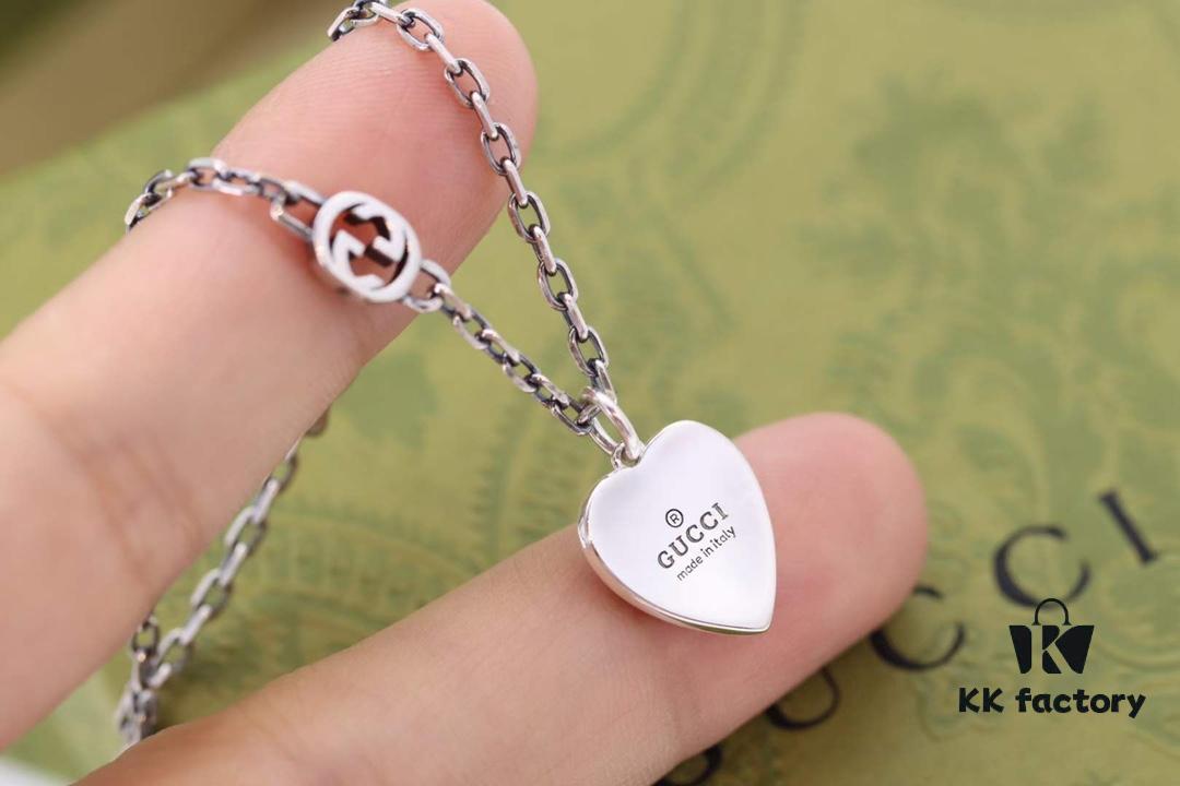 692ff19f99f2d84055c8d824 New Arrival💗 Gucci Interlocking Double G Red Enamel Heart Necklace