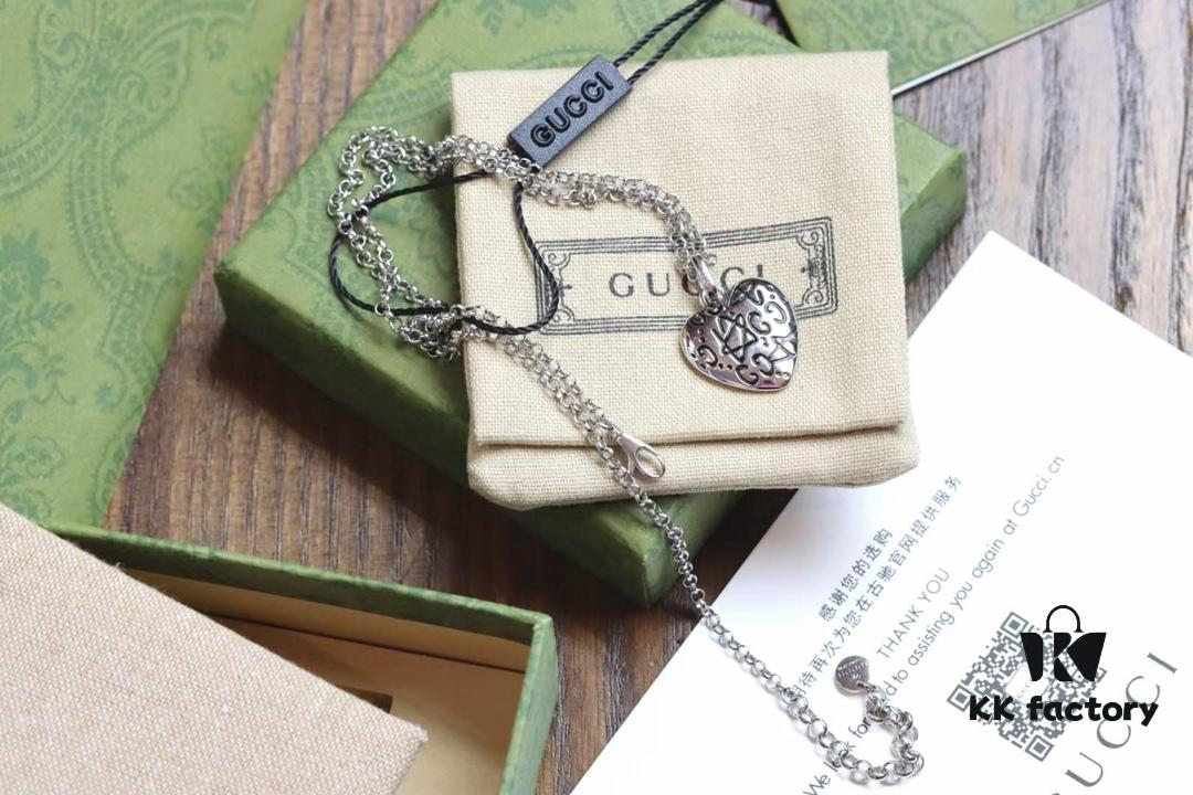 692ff1e099f2d84055c8d8af Valentine's Gift ❤️ Gucci Floral and Bird Series Blind for Love Star Necklace