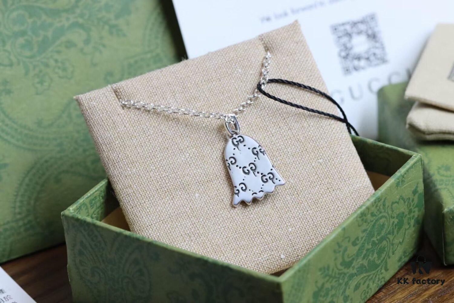 Valentine's Gift ❤️ Gucci Ghost Playful Ghost Necklace