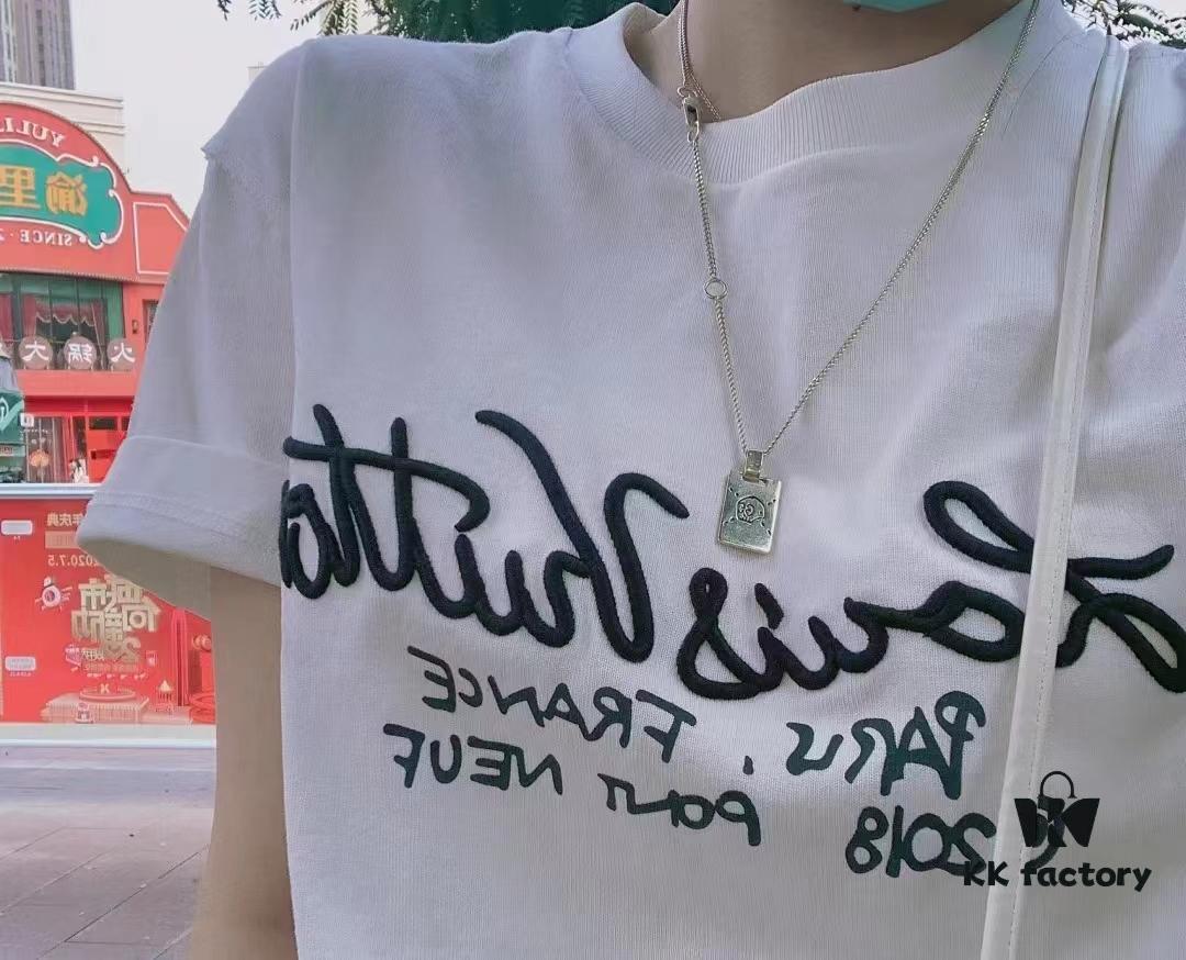 Gucci Cool Square Pendant Couple Necklace