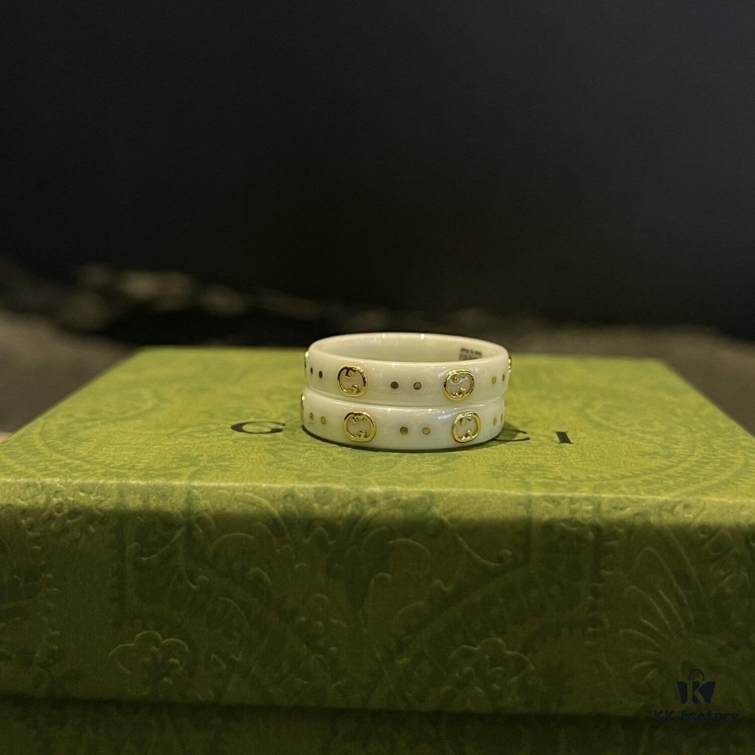 Gucci • Gucci White Icon Interlocking Double G Ring