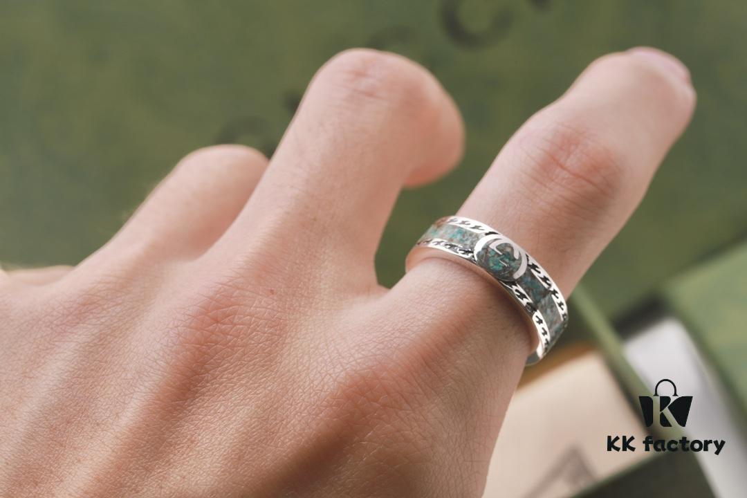 692ff28e99f2d84055c8d99e GUCCI New Arrival Interlocking Double G Ring with Stone Texture in Thin Brown and Gem Green Enamel