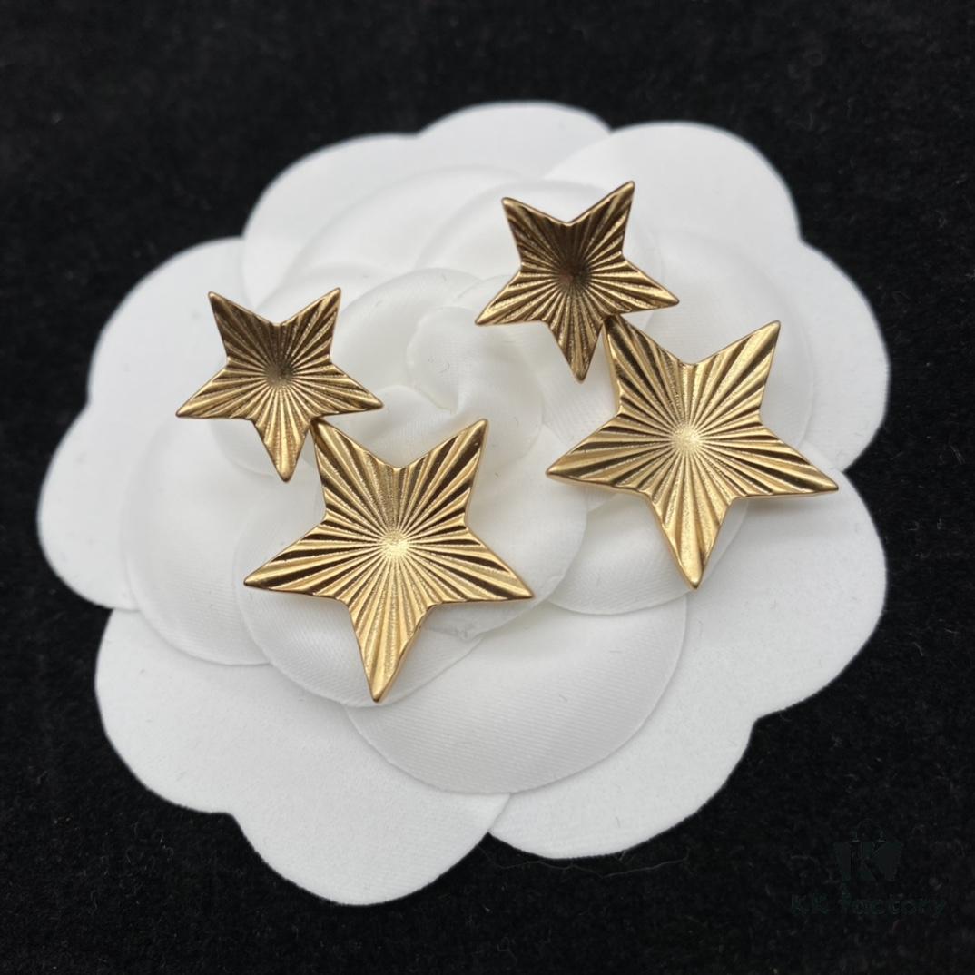 Gucci Star Retro Stud Earrings