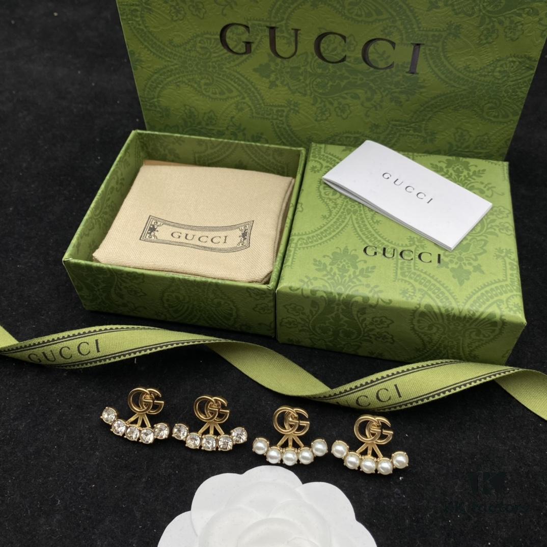 692ff2df99f2d84055c8da46 Gucci GG Pearl Inlaid Diamond Elegant Retro Stud Earrings