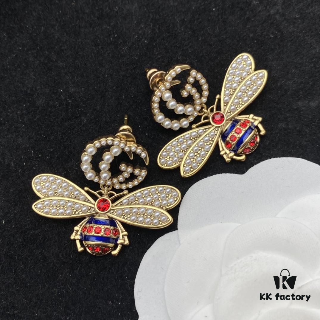 692ff2ef99f2d84055c8da5d Gucci GG Bee Pearl Diamond-Inlaid Elegant Retro Stud Earrings 🐝💚