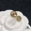 692ff2f699f2d84055c8da69 Gucci GG Diamond-Paved Floral Vintage Stud Earrings