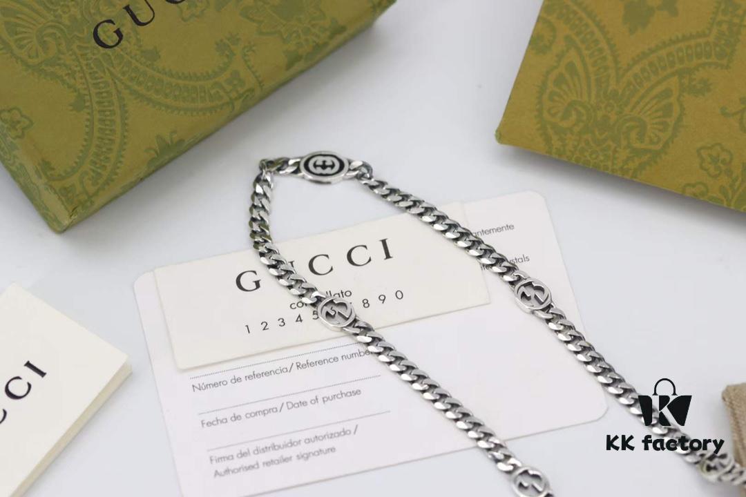 692ff31499f2d84055c8da99 New Arrival💗 Gucci Interlocking Black Enamel Double G Chain Necklace 5354280
