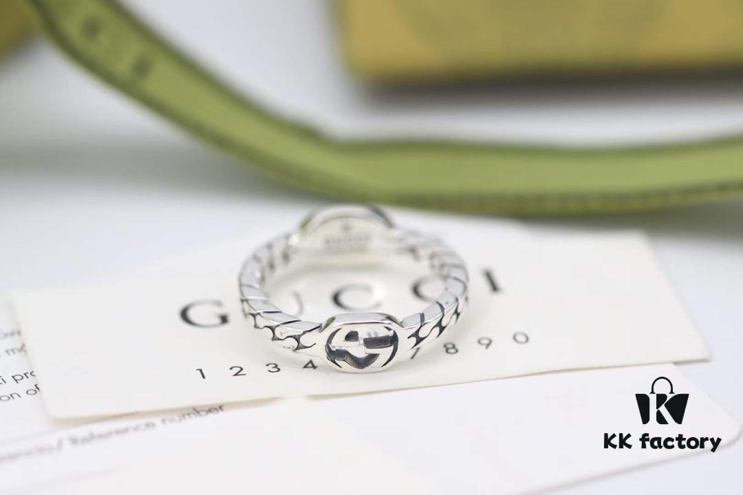 New Arrival💗 Gucci Interlocking Slim Black Enamel Double G Ring