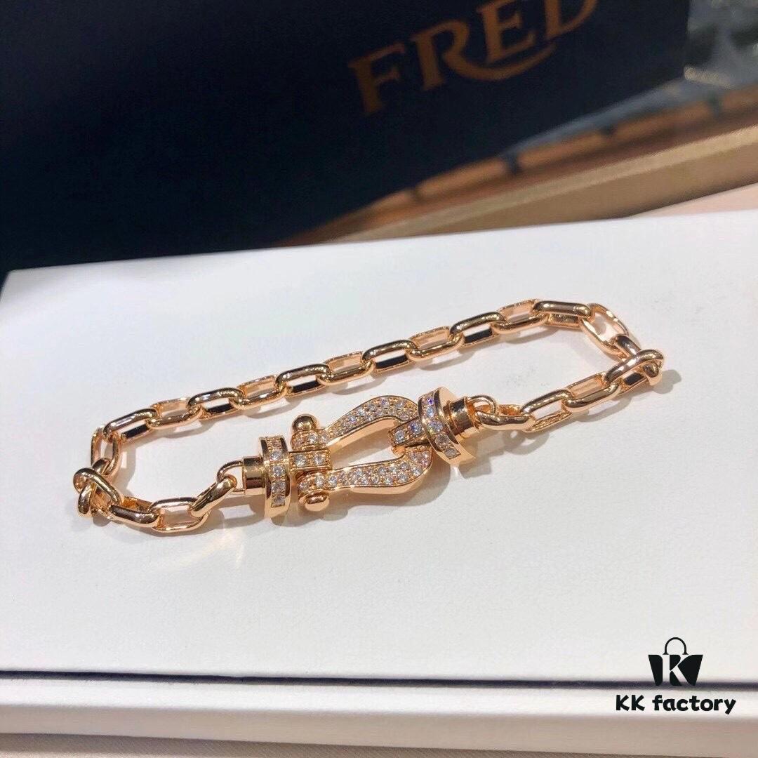 692ff33e99f2d84055c8daeb Fred FRED France FORCE10 Series Diamond-Studded Horseshoe Clasp Chain Bracelet – Large Size
