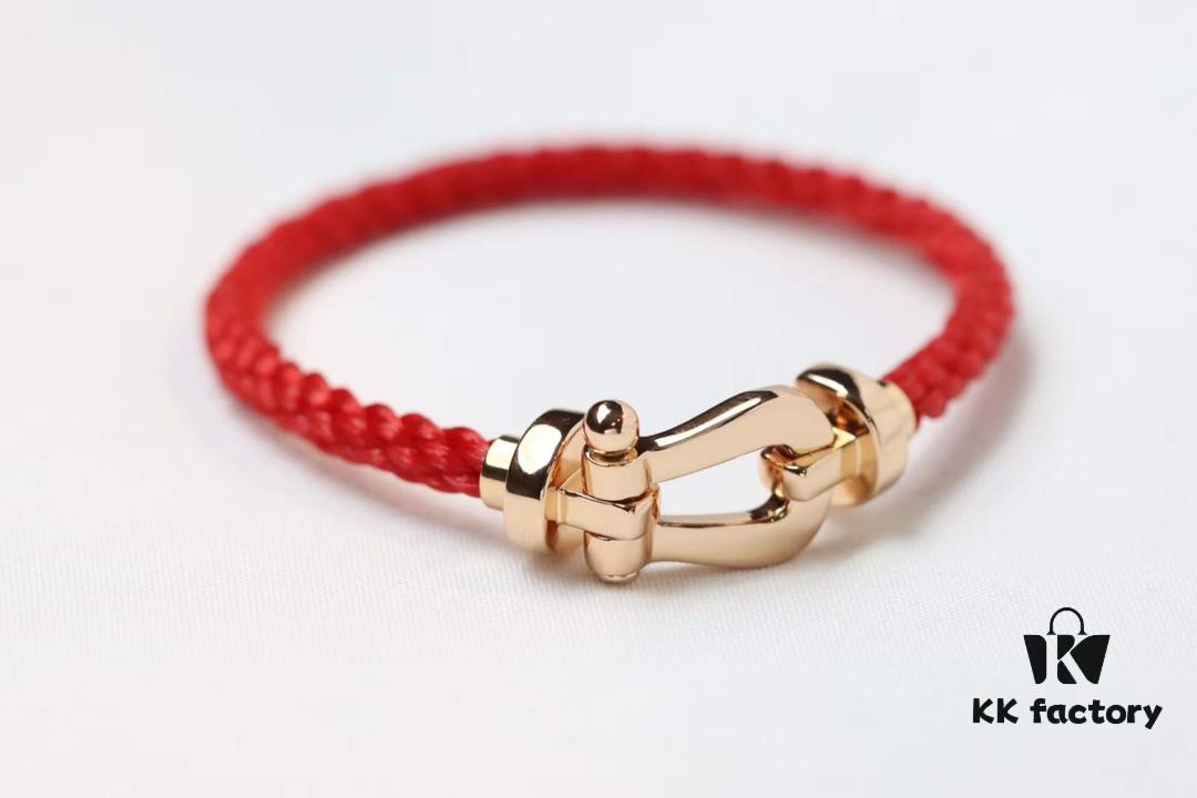 FRED Smooth U-Shaped Horsehoof Clasp Red Rope Bracelet