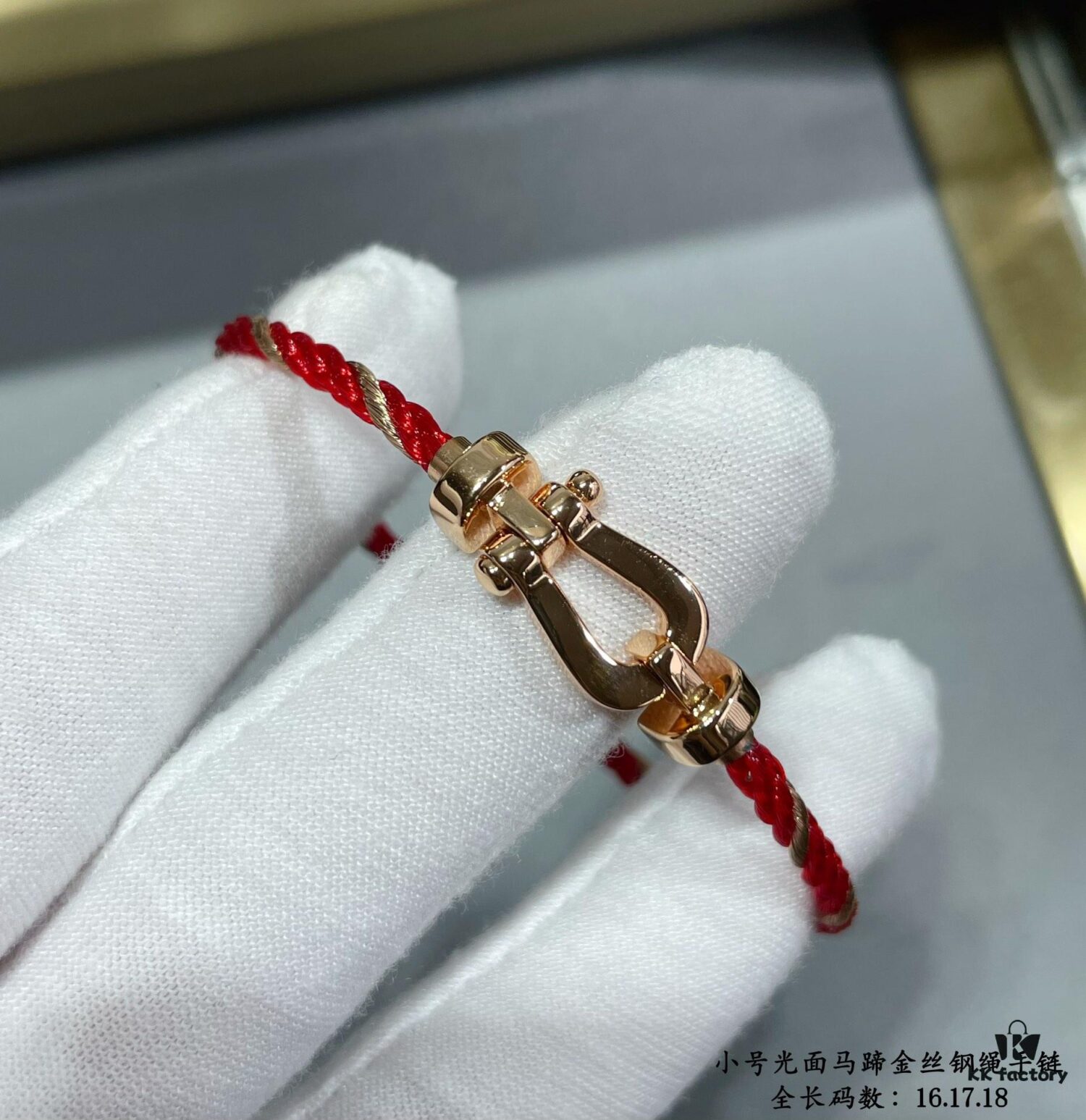 692ff40599f2d84055c8dc22 New Release ❤️ Fred Style Small Smooth Horsehoof Gold-Plated Stainless Steel Bracelet – Luxury Fashion Exquisite High-End Custom Design, Thickened 18K Gold Plating, Precision Micro-Set, Must-Have Accessory for Influencers and Trendsetters