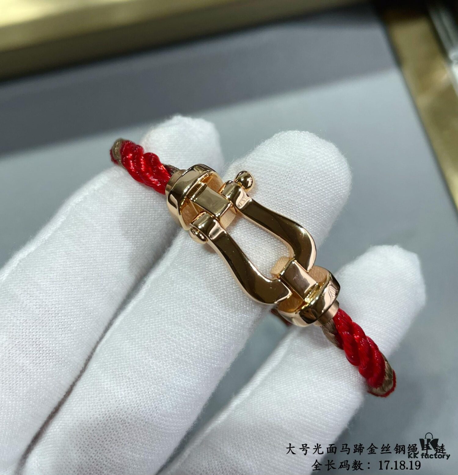 692ff41a99f2d84055c8dc40 New Arrival ❤️ Fred Large Smooth Horsehoof Gold-Plated Steel Cable Bracelet 👉🏻 Luxury Fashion Exquisite 💠⭐️ High-End Custom Design – Thickened 18K Gold Electroplated Craftsmanship, Precision Micro-Setting, Must-Have Accessory for Influencers and Fashion Enthusiasts