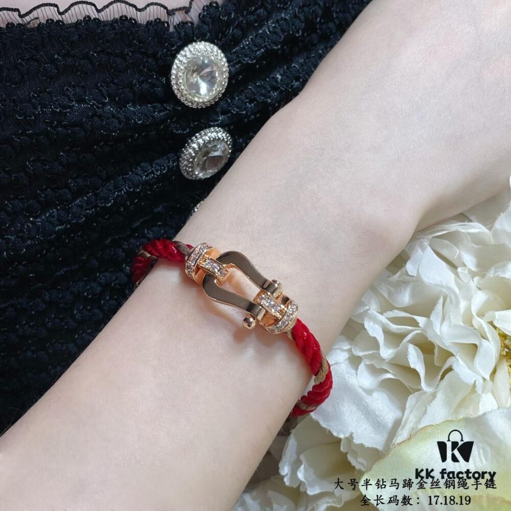New Release! Fred Large Half-Diamond Horseshoe Gold-Plated Steel Cable Bracelet – High-End Fashion, Exquisite Craftsmanship