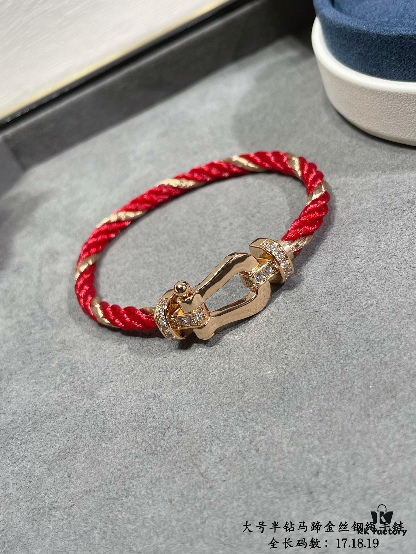 692ff41d99f2d84055c8dc45 New Release! Fred Large Half-Diamond Horseshoe Gold-Plated Steel Cable Bracelet – High-End Fashion, Exquisite Craftsmanship
